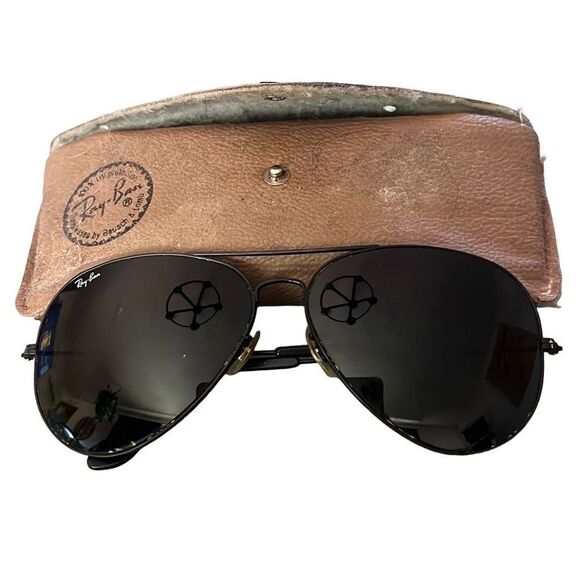 Vintage RayBan Aviator Sunglasses‎ - Picture 1 of 8